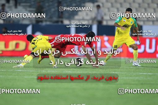 1065169, Tehran, [*parameter:4*], لیگ برتر فوتبال ایران، Persian Gulf Cup، Week 6، First Leg، Persepolis 3 v 2 Rah Ahan on 2010/08/19 at Azadi Stadium