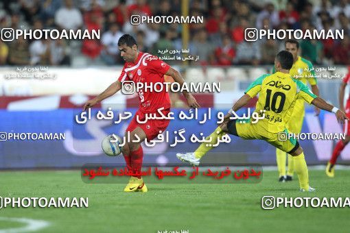 1065425, Tehran, [*parameter:4*], لیگ برتر فوتبال ایران، Persian Gulf Cup، Week 6، First Leg، Persepolis 3 v 2 Rah Ahan on 2010/08/19 at Azadi Stadium