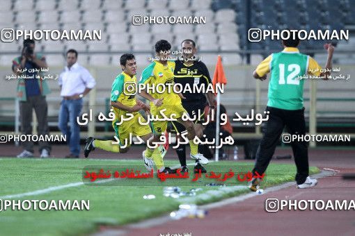 1065393, Tehran, [*parameter:4*], لیگ برتر فوتبال ایران، Persian Gulf Cup، Week 6، First Leg، Persepolis 3 v 2 Rah Ahan on 2010/08/19 at Azadi Stadium