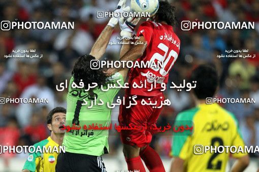 1065293, Tehran, [*parameter:4*], لیگ برتر فوتبال ایران، Persian Gulf Cup، Week 6، First Leg، Persepolis 3 v 2 Rah Ahan on 2010/08/19 at Azadi Stadium