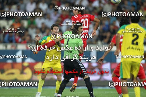 1065446, Tehran, [*parameter:4*], لیگ برتر فوتبال ایران، Persian Gulf Cup، Week 6، First Leg، Persepolis 3 v 2 Rah Ahan on 2010/08/19 at Azadi Stadium