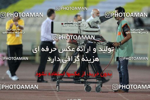 1065192, Tehran, [*parameter:4*], لیگ برتر فوتبال ایران، Persian Gulf Cup، Week 6، First Leg، Persepolis 3 v 2 Rah Ahan on 2010/08/19 at Azadi Stadium
