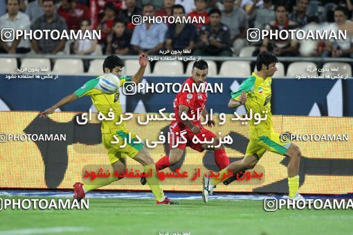 1065100, Tehran, [*parameter:4*], لیگ برتر فوتبال ایران، Persian Gulf Cup، Week 6، First Leg، Persepolis 3 v 2 Rah Ahan on 2010/08/19 at Azadi Stadium