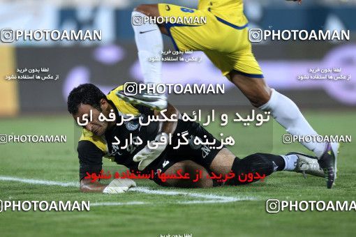 1065989, Tehran, [*parameter:4*], لیگ برتر فوتبال ایران، Persian Gulf Cup، Week 6، First Leg، Naft Tehran 0 v 0 Esteghlal on 2010/08/22 at Shahid Dastgerdi Stadium