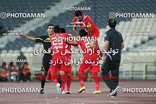 1066220, Tehran, [*parameter:4*], لیگ برتر فوتبال ایران، Persian Gulf Cup، Week 6، First Leg، Persepolis 2 v 1 Shahin Boushehr on 2010/08/23 at Azadi Stadium