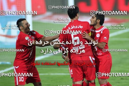 1066548, Tehran, [*parameter:4*], لیگ برتر فوتبال ایران، Persian Gulf Cup، Week 6، First Leg، Persepolis 2 v 1 Shahin Boushehr on 2010/08/23 at Azadi Stadium