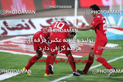 1066520, Tehran, [*parameter:4*], لیگ برتر فوتبال ایران، Persian Gulf Cup، Week 6، First Leg، Persepolis 2 v 1 Shahin Boushehr on 2010/08/23 at Azadi Stadium