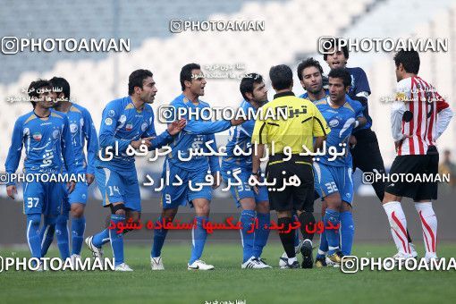 1099296, لیگ برتر فوتبال ایران، Persian Gulf Cup، Week 18، Second Leg، 2010/12/11، Tehran، Azadi Stadium، Esteghlal 0 - 0 Shahrdari Tabriz