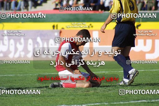 1068089, Tehran, [*parameter:4*], لیگ برتر فوتبال ایران، Persian Gulf Cup، Week 26، Second Leg، Persepolis 1 v 0 Fajr-e Sepasi Shiraz on 2002/05/28 at Azadi Stadium