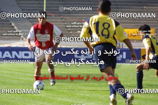1068166, Tehran, [*parameter:4*], لیگ برتر فوتبال ایران، Persian Gulf Cup، Week 26، Second Leg، Persepolis 1 v 0 Fajr-e Sepasi Shiraz on 2002/05/28 at Azadi Stadium