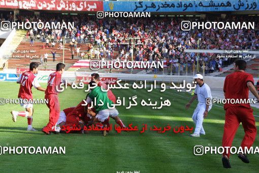 1068025, Tehran, [*parameter:4*], لیگ برتر فوتبال ایران، Persian Gulf Cup، Week 26، Second Leg، Persepolis 1 v 0 Fajr-e Sepasi Shiraz on 2002/05/28 at Azadi Stadium