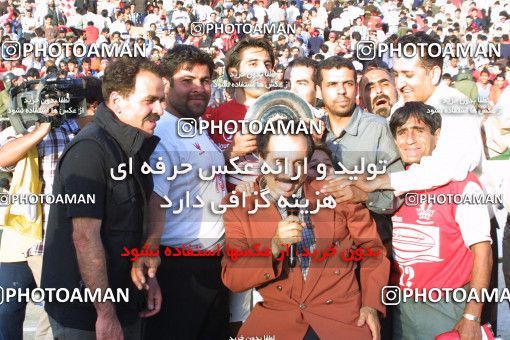 1068052, Tehran, [*parameter:4*], لیگ برتر فوتبال ایران، Persian Gulf Cup، Week 26، Second Leg، Persepolis 1 v 0 Fajr-e Sepasi Shiraz on 2002/05/28 at Azadi Stadium