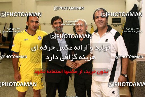 1067377, Tehran, [*parameter:4*], لیگ برتر فوتبال ایران، Persian Gulf Cup، Week 3، First Leg، Steel Azin 1 v 1 Naft Tehran on 2010/08/06 at Shahid Dastgerdi Stadium