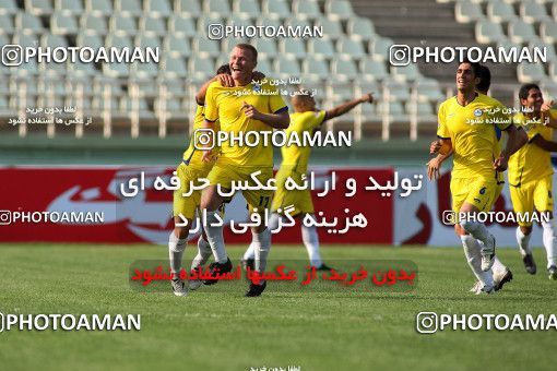 1067814, Tehran, [*parameter:4*], لیگ برتر فوتبال ایران، Persian Gulf Cup، Week 3، First Leg، Steel Azin 1 v 1 Naft Tehran on 2010/08/06 at Shahid Dastgerdi Stadium