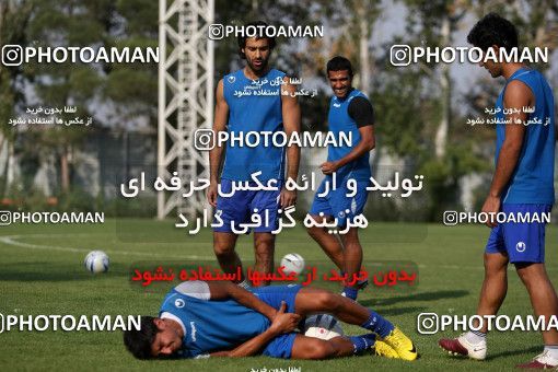 1070071, Tehran, , Esteghlal Football Team Training Session on 2010/08/13 at زمین شماره 3 ورزشگاه آزادی