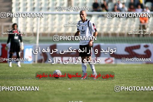 1071300, Tehran, [*parameter:4*], لیگ برتر فوتبال ایران، Persian Gulf Cup، Week 9، First Leg، Naft Tehran 0 v 0 Sepahan on 2010/09/17 at Shahid Dastgerdi Stadium
