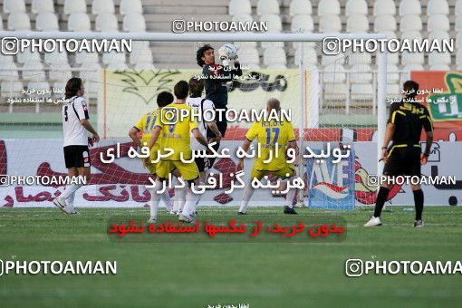 1071347, Tehran, [*parameter:4*], لیگ برتر فوتبال ایران، Persian Gulf Cup، Week 9، First Leg، Naft Tehran 0 v 0 Sepahan on 2010/09/17 at Shahid Dastgerdi Stadium
