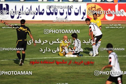 1071737, Tehran, [*parameter:4*], لیگ برتر فوتبال ایران، Persian Gulf Cup، Week 9، First Leg، Naft Tehran 0 v 0 Sepahan on 2010/09/17 at Shahid Dastgerdi Stadium