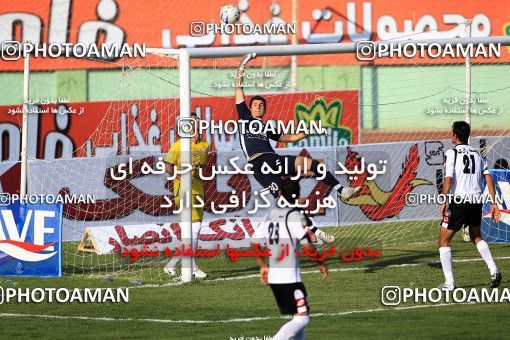1071430, Tehran, [*parameter:4*], لیگ برتر فوتبال ایران، Persian Gulf Cup، Week 9، First Leg، Naft Tehran 0 v 0 Sepahan on 2010/09/17 at Shahid Dastgerdi Stadium