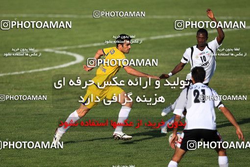 1071451, Tehran, [*parameter:4*], لیگ برتر فوتبال ایران، Persian Gulf Cup، Week 9، First Leg، Naft Tehran 0 v 0 Sepahan on 2010/09/17 at Shahid Dastgerdi Stadium
