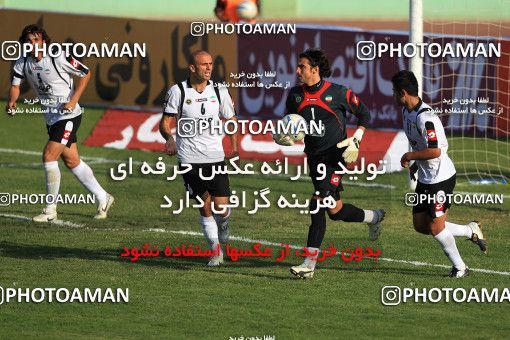 1071706, Tehran, [*parameter:4*], لیگ برتر فوتبال ایران، Persian Gulf Cup، Week 9، First Leg، Naft Tehran 0 v 0 Sepahan on 2010/09/17 at Shahid Dastgerdi Stadium
