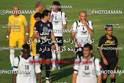 1071505, Tehran, [*parameter:4*], لیگ برتر فوتبال ایران، Persian Gulf Cup، Week 9، First Leg، Naft Tehran 0 v 0 Sepahan on 2010/09/17 at Shahid Dastgerdi Stadium