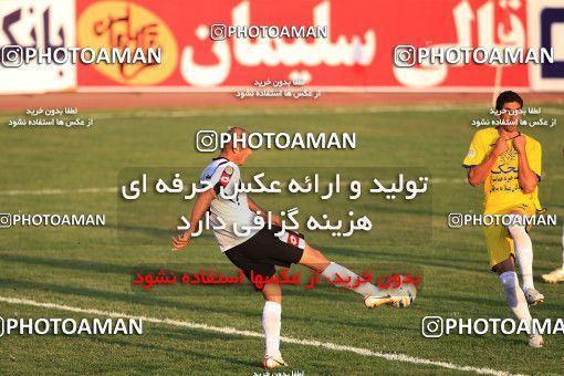 1071626, Tehran, [*parameter:4*], لیگ برتر فوتبال ایران، Persian Gulf Cup، Week 9، First Leg، Naft Tehran 0 v 0 Sepahan on 2010/09/17 at Shahid Dastgerdi Stadium