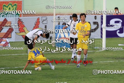 1071486, Tehran, [*parameter:4*], لیگ برتر فوتبال ایران، Persian Gulf Cup، Week 9، First Leg، Naft Tehran 0 v 0 Sepahan on 2010/09/17 at Shahid Dastgerdi Stadium