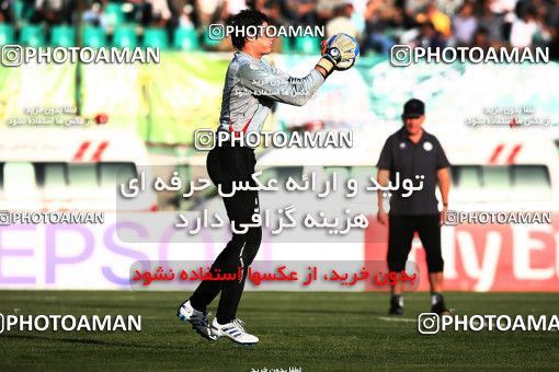 1072110, Isfahan,Fooladshahr, Iran, AFC Champions League 2010, Semi-Finals, Second Leg, Zob Ahan Esfahan 1 v 0 Al-Hilal FC on 2010/10/06 at Foolad Shahr Stadium