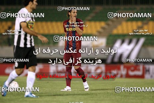 1072740, Qom, Iran, لیگ برتر فوتبال ایران، Persian Gulf Cup، Week 8، First Leg، Saba Qom 1 v 0 Steel Azin on 2010/09/11 at Yadegar-e Emam Stadium Qom