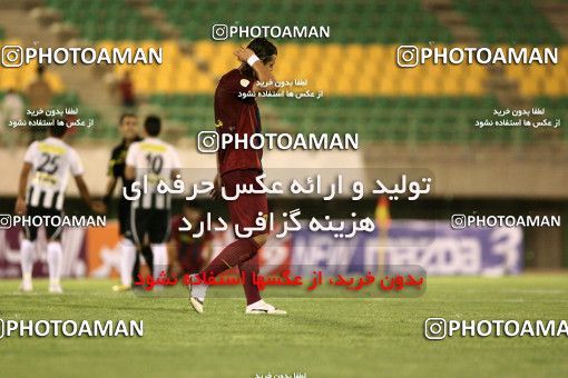 1072721, Qom, Iran, لیگ برتر فوتبال ایران، Persian Gulf Cup، Week 8، First Leg، Saba Qom 1 v 0 Steel Azin on 2010/09/11 at Yadegar-e Emam Stadium Qom