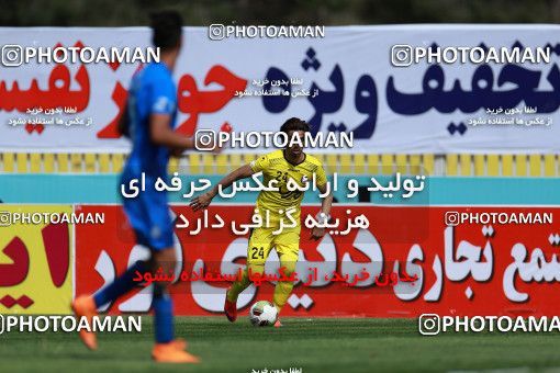 1085860, Tehran, [*parameter:4*], لیگ برتر فوتبال ایران، Persian Gulf Cup، Week 26، Second Leg، Naft Tehran 1 v 2 Esteghlal on 2018/03/29 at Takhti Stadium