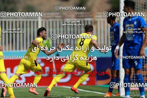 1086265, Tehran, [*parameter:4*], لیگ برتر فوتبال ایران، Persian Gulf Cup، Week 26، Second Leg، Naft Tehran 1 v 2 Esteghlal on 2018/03/29 at Takhti Stadium