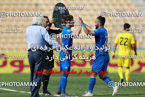 1085565, Tehran, [*parameter:4*], لیگ برتر فوتبال ایران، Persian Gulf Cup، Week 26، Second Leg، Naft Tehran 1 v 2 Esteghlal on 2018/03/29 at Takhti Stadium