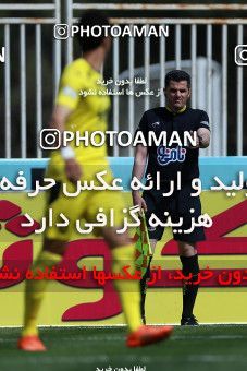 1073934, Tehran, [*parameter:4*], لیگ برتر فوتبال ایران، Persian Gulf Cup، Week 26، Second Leg، Naft Tehran 1 v 2 Esteghlal on 2018/03/29 at Takhti Stadium