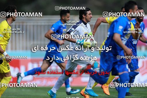 1074130, Tehran, [*parameter:4*], لیگ برتر فوتبال ایران، Persian Gulf Cup، Week 26، Second Leg، Naft Tehran 1 v 2 Esteghlal on 2018/03/29 at Takhti Stadium