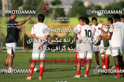 1075876, Tehran, , Persepolis Football Team Training Session on 2010/08/03 at مجموعه ورزشی شرکت واحد