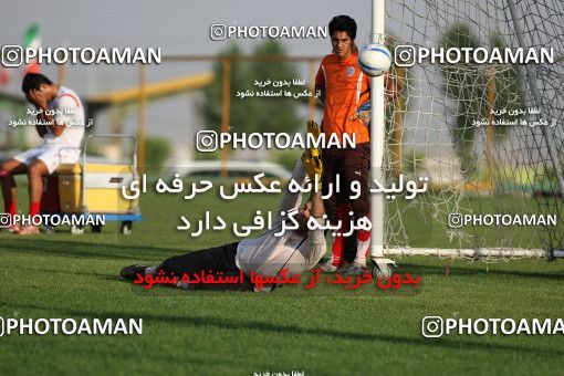 1075866, Tehran, , Persepolis Football Team Training Session on 2010/08/03 at مجموعه ورزشی شرکت واحد