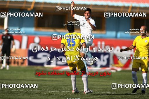 1076209, Qazvin, [*parameter:4*], لیگ برتر فوتبال ایران، Persian Gulf Cup، Week 8، First Leg، Paykan 1 v 3 Naft Tehran on 2010/09/10 at Shahid Rajai Stadium