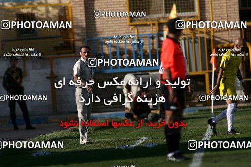1076295, Qazvin, [*parameter:4*], لیگ برتر فوتبال ایران، Persian Gulf Cup، Week 8، First Leg، Paykan 1 v 3 Naft Tehran on 2010/09/10 at Shahid Rajai Stadium