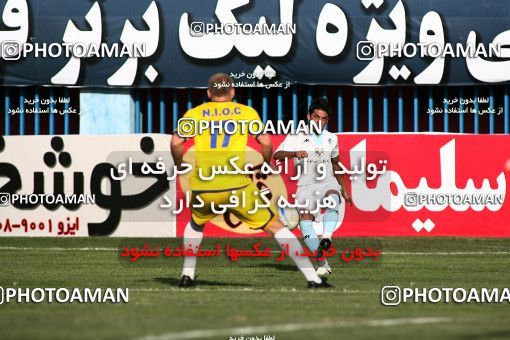 1076304, Qazvin, [*parameter:4*], لیگ برتر فوتبال ایران، Persian Gulf Cup، Week 8، First Leg، Paykan 1 v 3 Naft Tehran on 2010/09/10 at Shahid Rajai Stadium