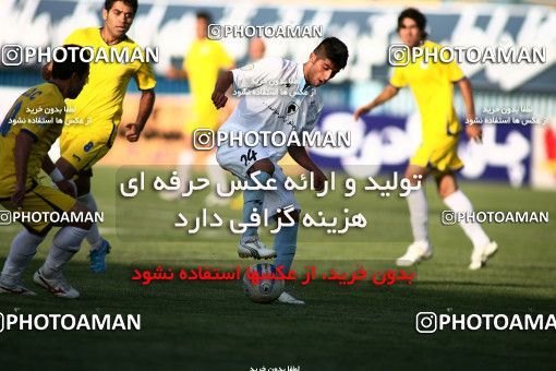1076305, Qazvin, [*parameter:4*], لیگ برتر فوتبال ایران، Persian Gulf Cup، Week 8، First Leg، Paykan 1 v 3 Naft Tehran on 2010/09/10 at Shahid Rajai Stadium