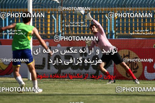 1076218, Qazvin, [*parameter:4*], لیگ برتر فوتبال ایران، Persian Gulf Cup، Week 8، First Leg، Paykan 1 v 3 Naft Tehran on 2010/09/10 at Shahid Rajai Stadium