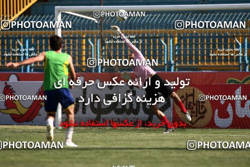 1076192, Qazvin, [*parameter:4*], لیگ برتر فوتبال ایران، Persian Gulf Cup، Week 8، First Leg، Paykan 1 v 3 Naft Tehran on 2010/09/10 at Shahid Rajai Stadium