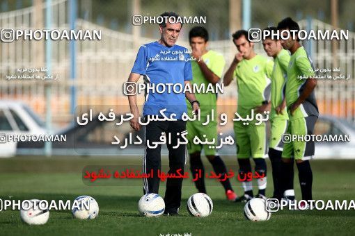 1076560, Tehran, , Paykan Football Team Training Session on 2010/09/27 at Iran Khodro Stadium