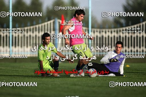 1076534, Tehran, , Paykan Football Team Training Session on 2010/09/27 at Iran Khodro Stadium