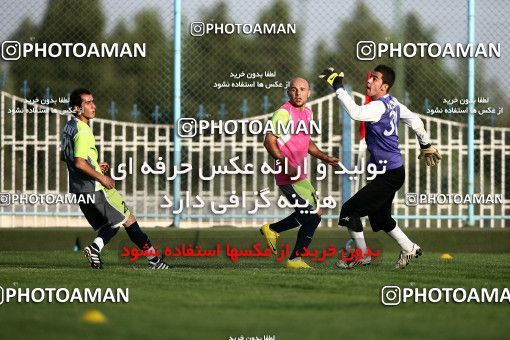 1076419, Tehran, , Paykan Football Team Training Session on 2010/09/27 at Iran Khodro Stadium