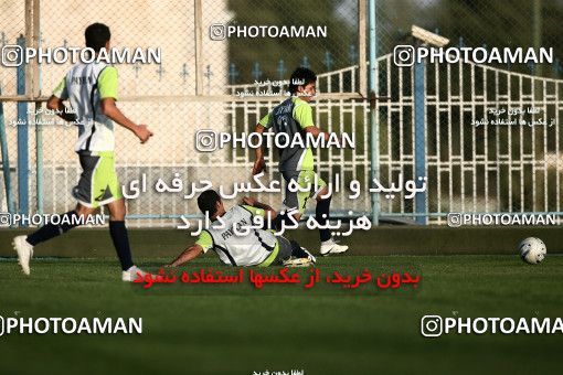 1076622, Tehran, , Paykan Football Team Training Session on 2010/09/27 at Iran Khodro Stadium