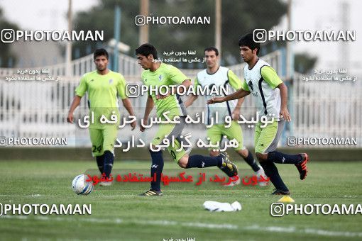 1076527, Tehran, , Paykan Football Team Training Session on 2010/09/27 at Iran Khodro Stadium