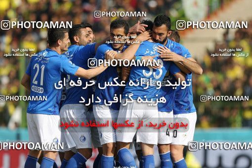1709426, Abadan, , Semi-Finals جام حذفی فوتبال ایران, Khorramshahr Cup, Sanat Naft Abadan 1 v 2 Esteghlal on 2018/01/30 at Takhti Stadium Abadan